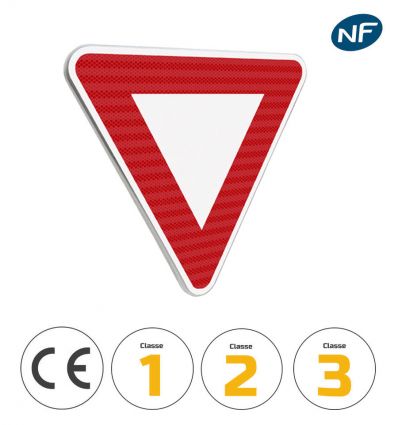 AB3 - Panneau cédez le passage à l'intersection
