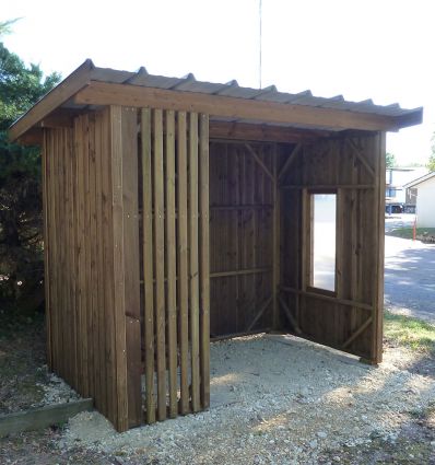 Abri bus scolaire en bois