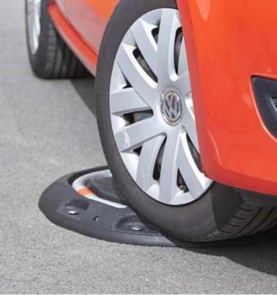 Arceau de parking avec socle en caoutchouc