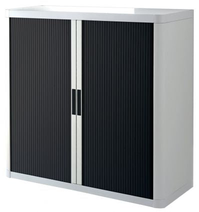 Armoire rideaux basse