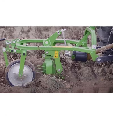 Arracheuse de pomme de terre 1 rang pour micro tracteur