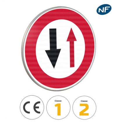 Panneau Cédez le passage à la circulation venant en sens inverse - B15