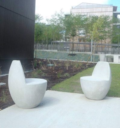 Banc béton monoplace design