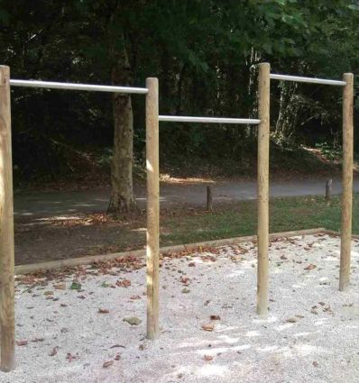 Barres de traction en bois - Parcours de santé
