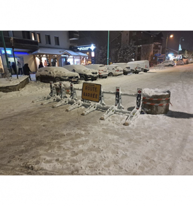 Barrière anti voiture bélier 3,5 ou 7,5 tonnes