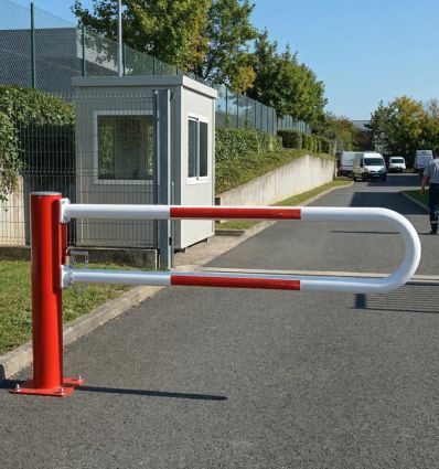Barrière pivotante haute visibilité