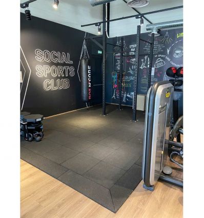 Bordure chanfreinée salle de sport - 1000 x 250 mm