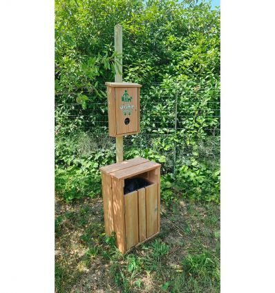 Borne de propreté canine en bois