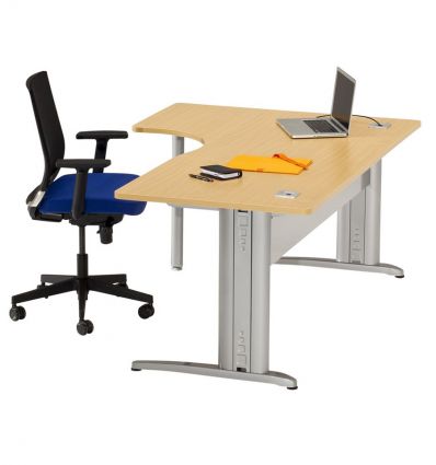 Bureau asymétrique avec retour professionnel