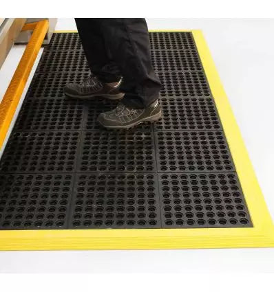 Caillebotis antifatigue en caoutchouc