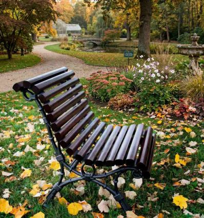Chaise en bois et acier - Mobilier urbain
