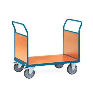 Chariot à ridelles