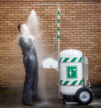 Douche de sécurité mobile