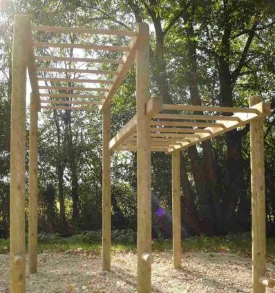 Échelle de Suspension en bois - Parcours de santé