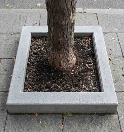 Entourage pour Arbre en Béton Carré