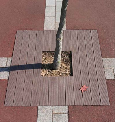 Grille d'arbre en Plastique recyclé