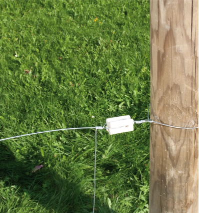 Isolateur en porcelaine pour début de ligne