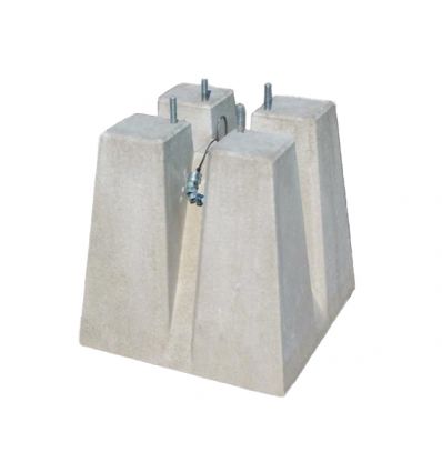 Massif de candélabre en béton