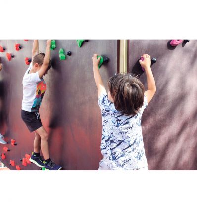 Mur d'escalade enfant extérieur dès 3 ans