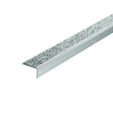 Nez de marche en alu et minéral antidérapant 39 x 18 mm extérieur