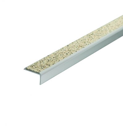 Nez de marche en alu et minéral antidérapant 39 x 18 mm extérieur