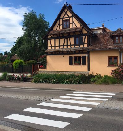 Peinture Routière et Urbaine à l’Eau Blanche Certifiée