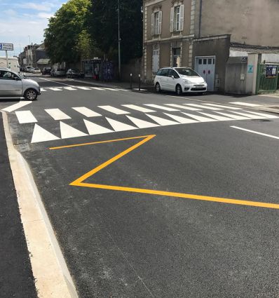 Peinture routière solvantée jaune certifiée sans toluène