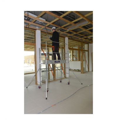 Petit échafaudage roulant en acier pliable de 3,8 m de hauteur de travail