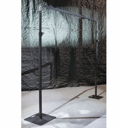 Pieds pour Pipe and Drape