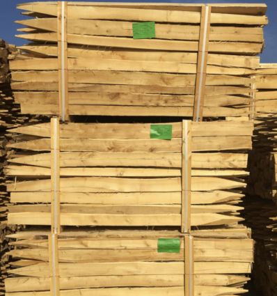Piquet Acacia pour Cloture Scié et Écorcé