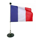Porte drapeau voiture