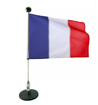 Porte drapeau voiture