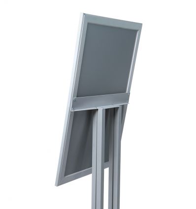 Porte menu sur pied en alu argenté 4 x A4