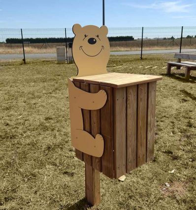 Poubelle ludique en bois
