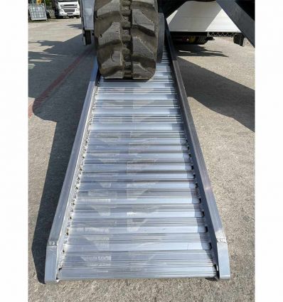 Rampe de chargement 7000 à 16000 kg
