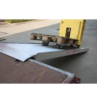 Rampe de chargement Grande Largeur 1000 ou 2000 kg