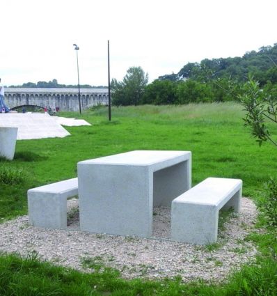 Table pique nique béton design