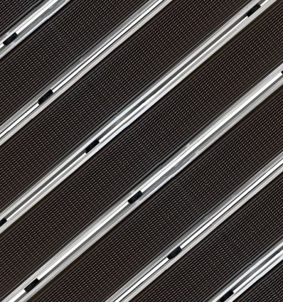 Tapis PMR extérieur en caoutchouc noir