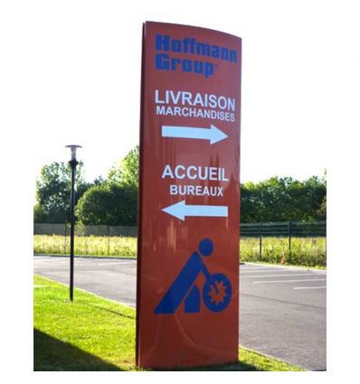 Totem Publicitaire Extérieur Monobloc Galbé