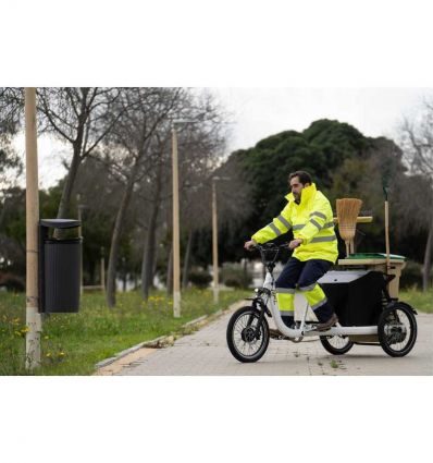 Vélo triporteur cargo